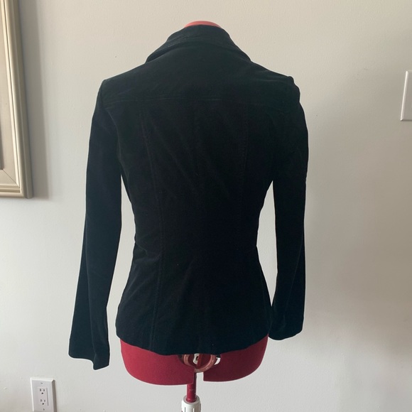 CLASSIC BLACK VELVET BLAZER - Picture 4 of 8